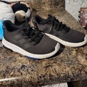 Boys Adidas Tennis Shoes